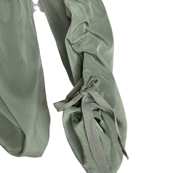 Chico’s New Sage Green Pull on Pants with Drawstring Leg Convert to Capri Size 0 - Picture 8 of 11